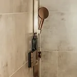 1864 شقة *